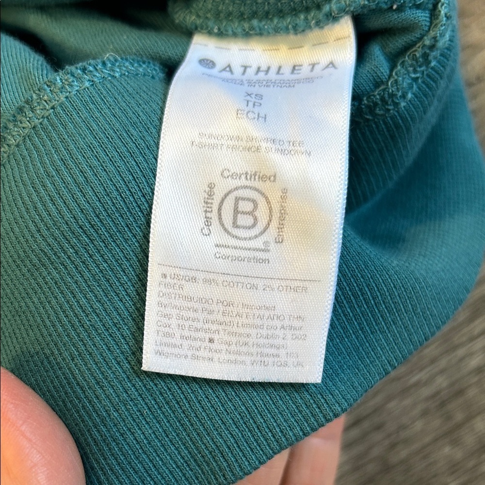 Athleta Teal Cropped Performance Tee XS Lightweight Active Top Athleisure - Picture 3 of 6